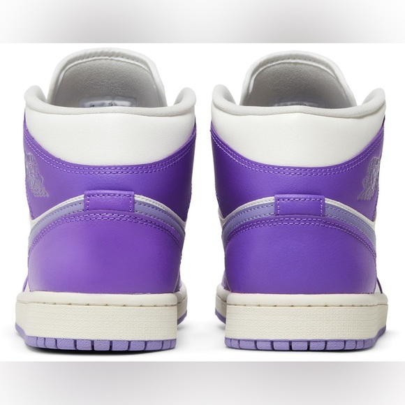 Air Jordan 1 Mid Purple Venom Women size 7.5 - Picture 4 of 11